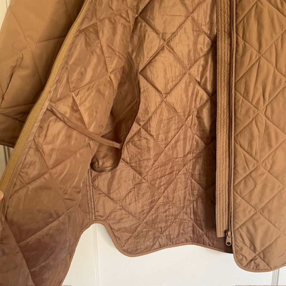 Quilted Camel Mid-length Coat with Shearling Collar | Size Medium - Picture 8 of 13